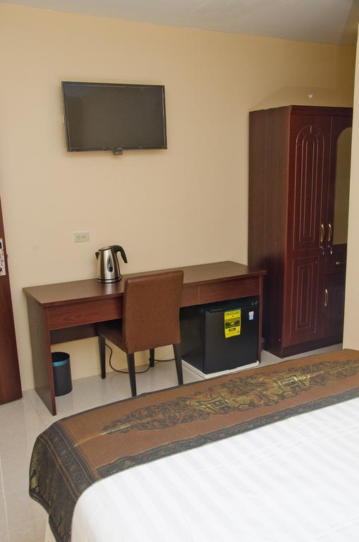 Grand Diamond Hotel Trinidad Piarco Exteriör bild