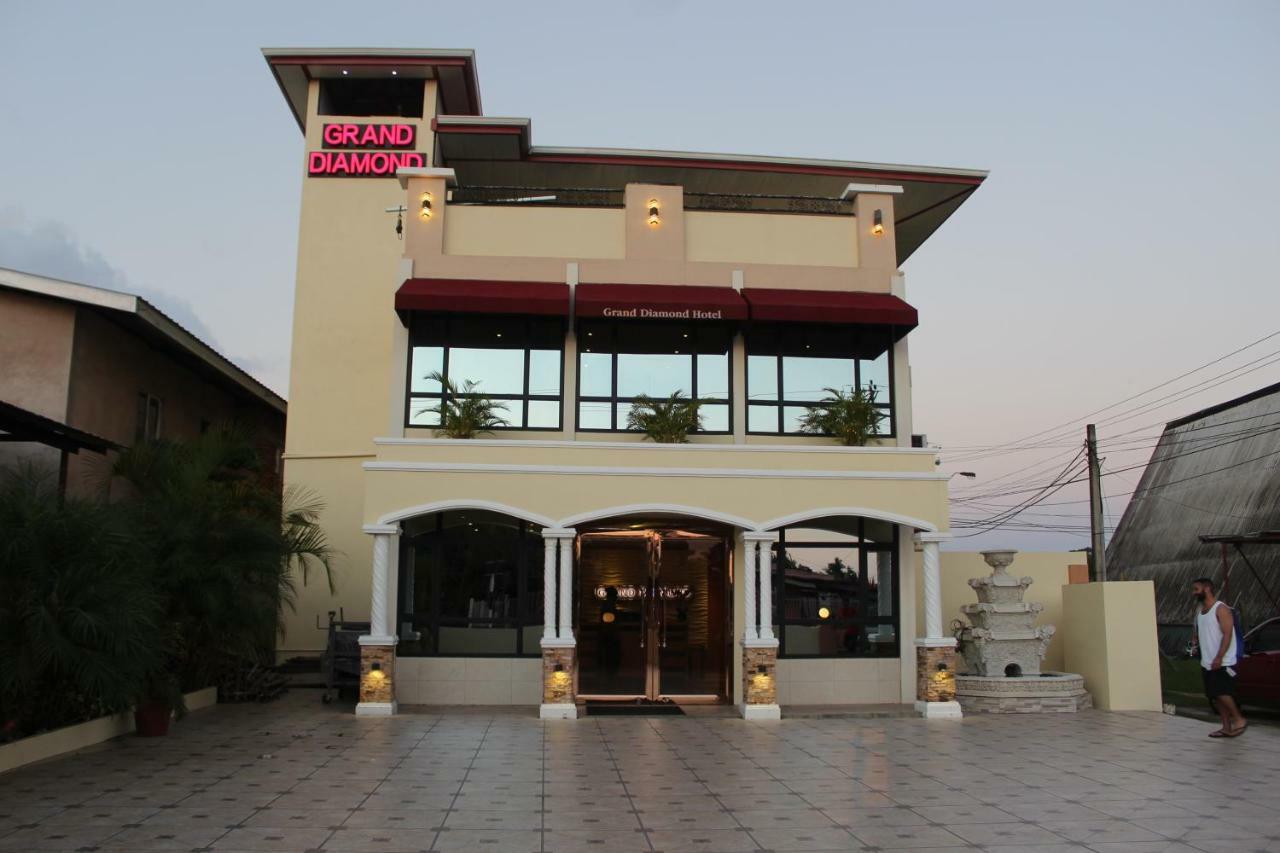 Grand Diamond Hotel Trinidad Piarco Exteriör bild