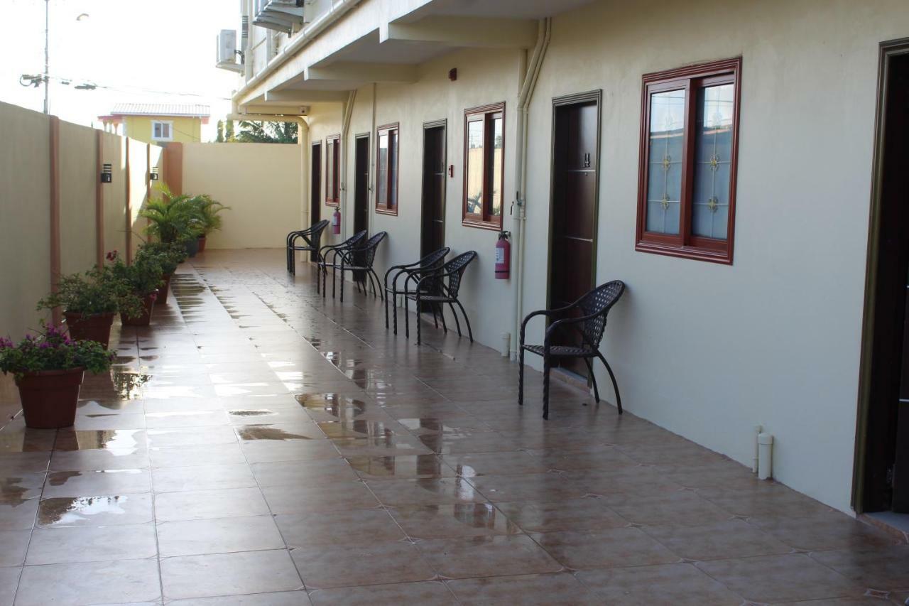 Grand Diamond Hotel Trinidad Piarco Exteriör bild