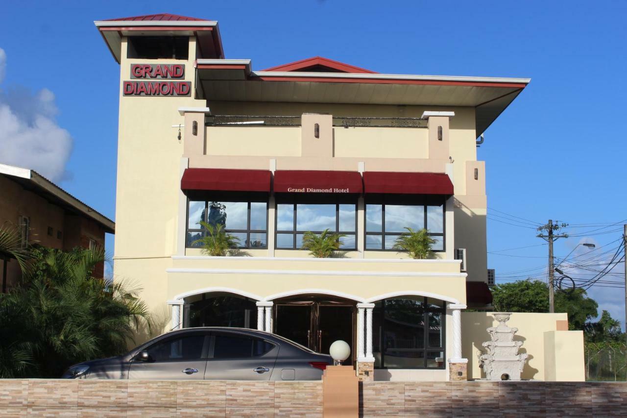Grand Diamond Hotel Trinidad Piarco Exteriör bild